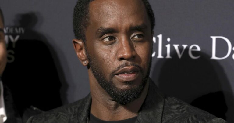 1726590797 urlhttps3A2F2Fcalifornia times brightspot.s3.amazonaws.com2Fa82Fa02F6e53b43f4ce084a7fbdb79163d2c2Fsexual misconduct lawsuits sean combs 11412