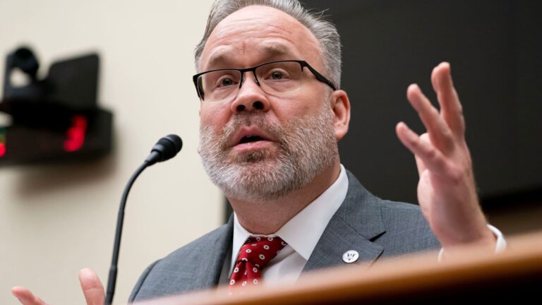 107242032 1684260260181 gettyimages 1255308702 HOUSE US REGULATORS