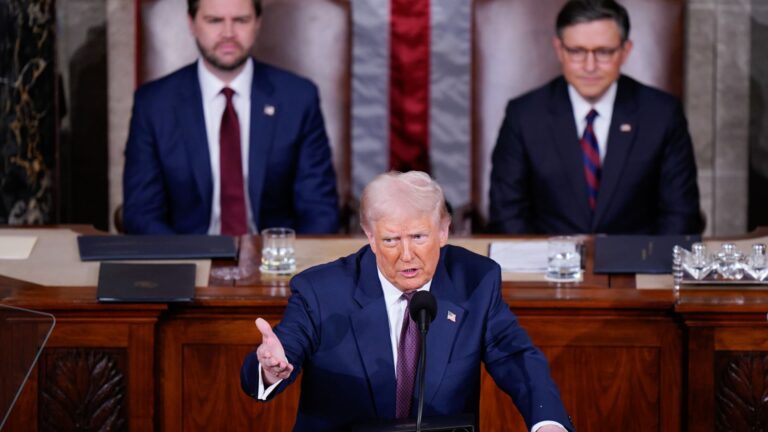 108111162 1741179029810 gettyimages 2202807331 TRUMP2025 SOTU