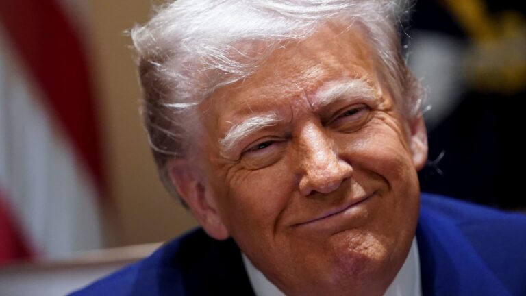 108130240 17443060692025 04 10t172548z 516362965 rc25vda20chx rtrmadp 0 usa trump