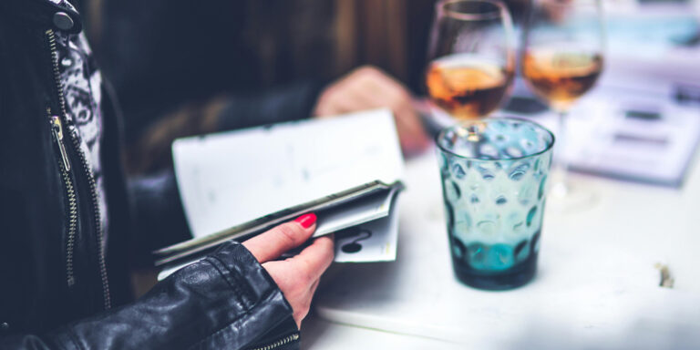 reading bar